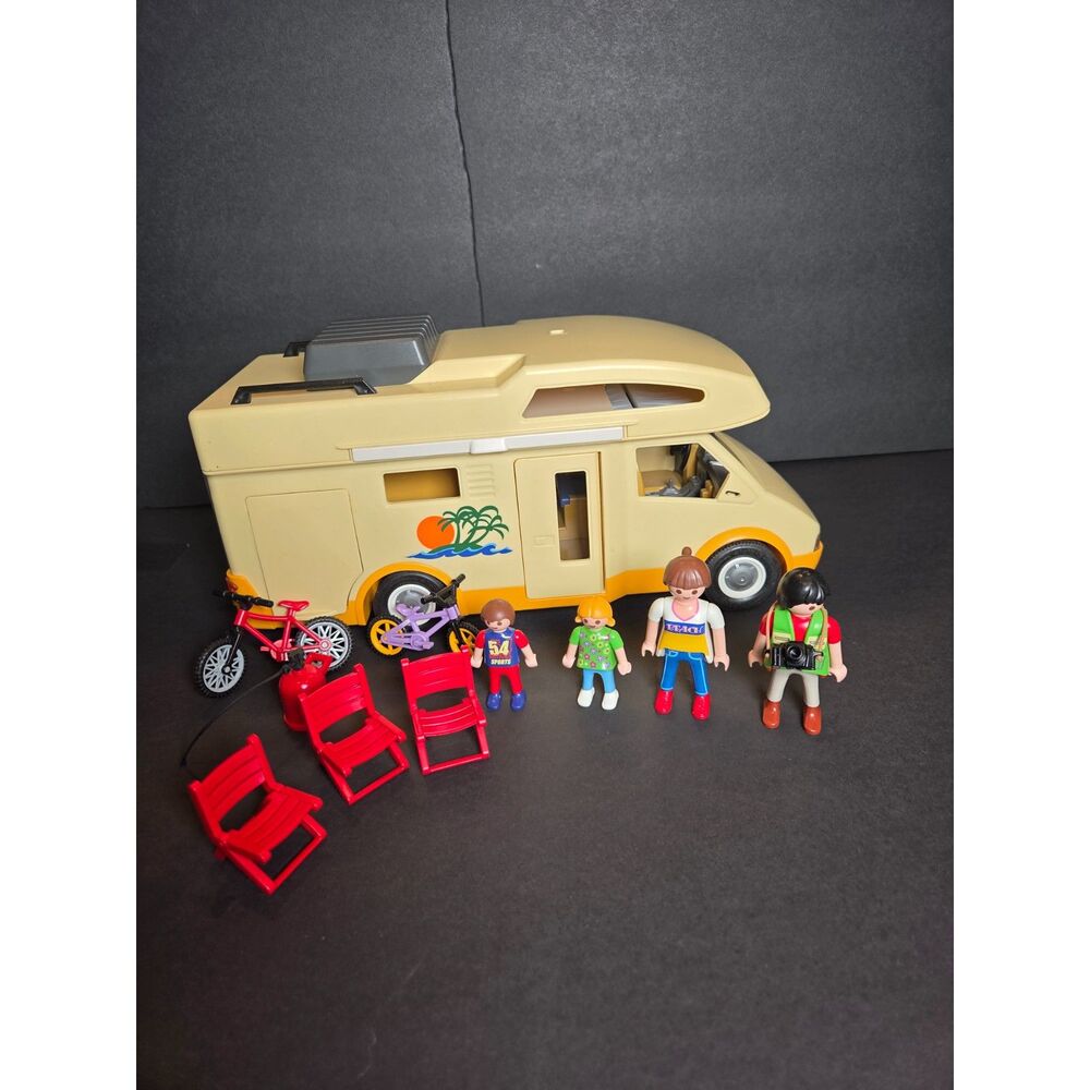 Playmobil 3647 Family Vacation Home RV Camper 90% Complete Vintage